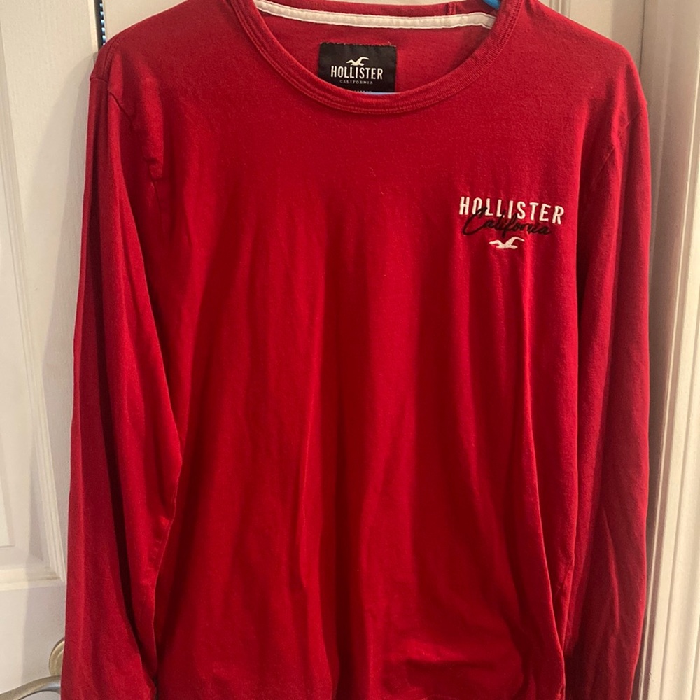 Men’s hollister long sleeve t shirt size medium